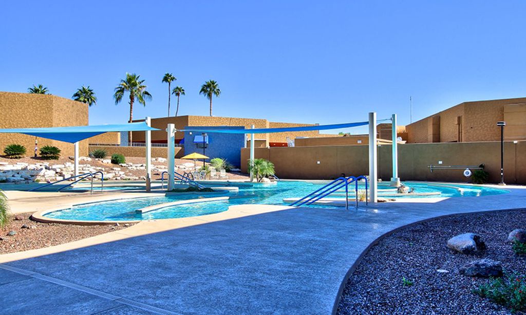 Four Seasons at The Manor community photo 1