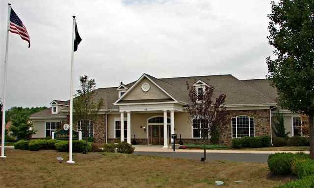 Renaissance at Cranbury Crossing community photo 1