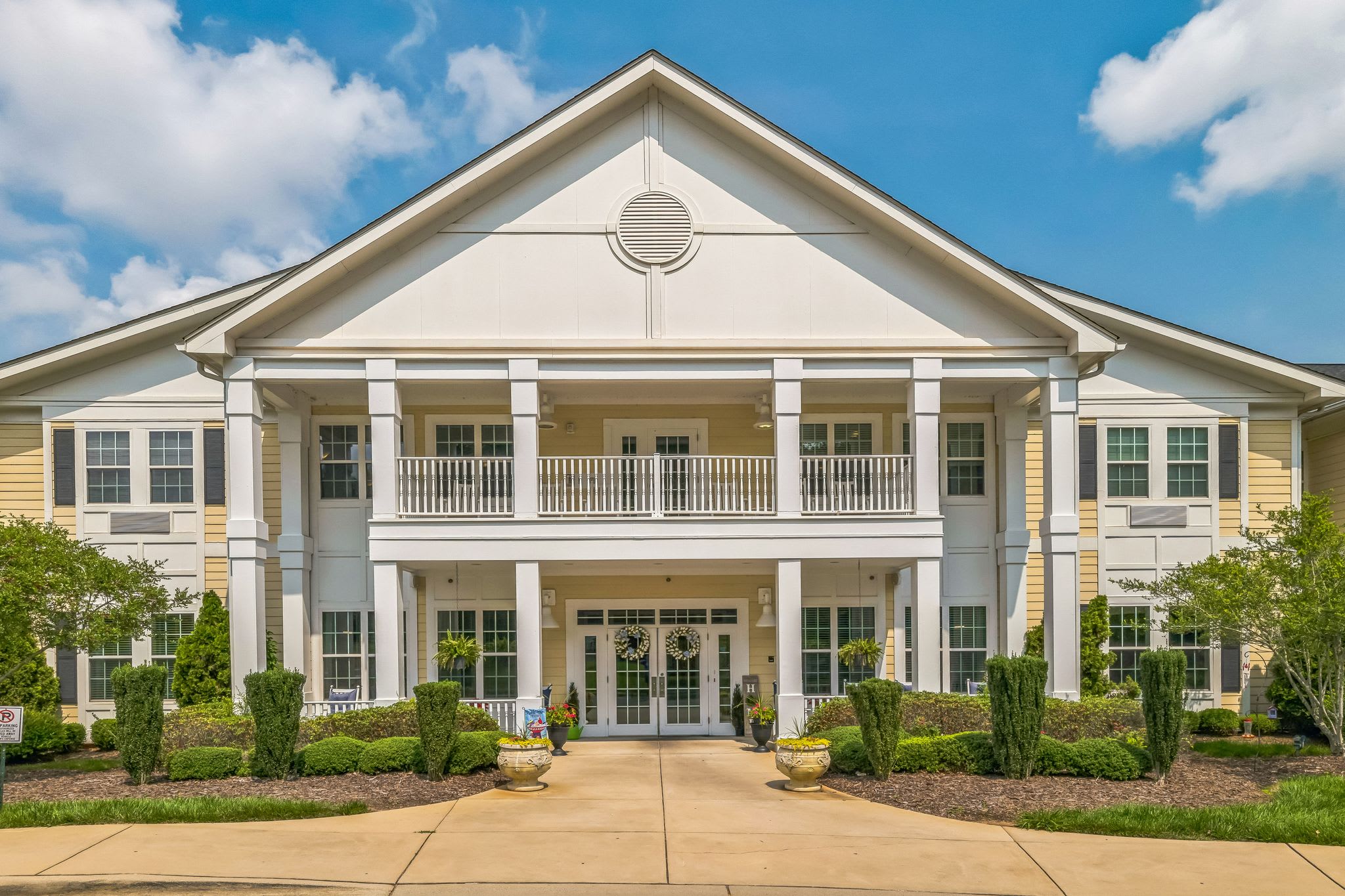 Cadence at Huntersville by Cogir community photo 1