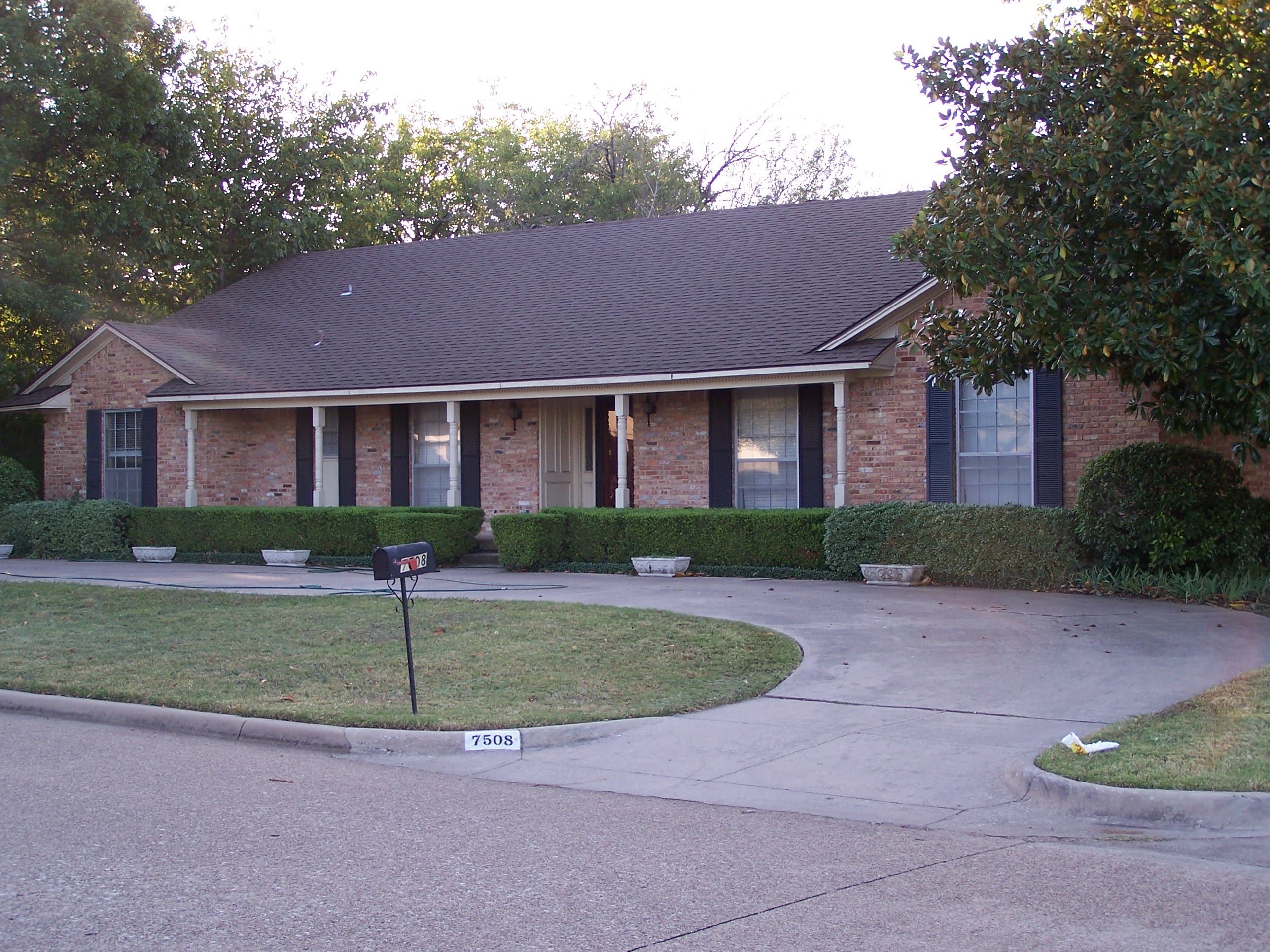 Aimee's House - Chattington community photo 1