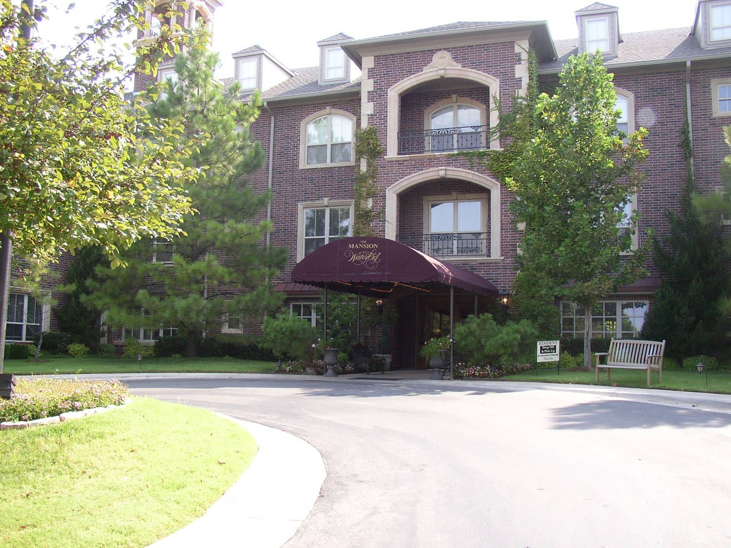 The Mansion at Waterford community photo 1