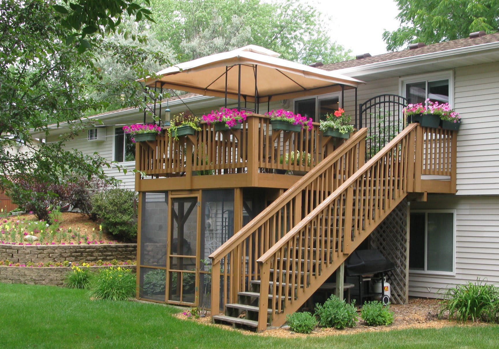 LuAnn's Place community photo 1