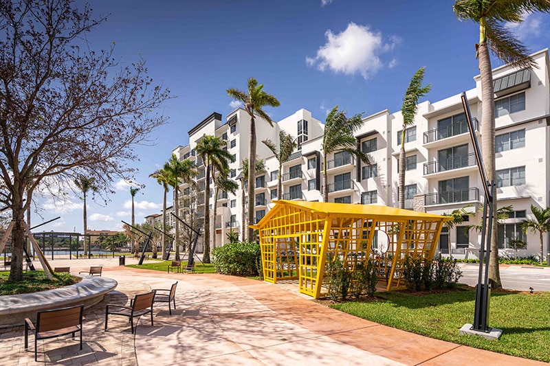 Overture Doral community photo 1
