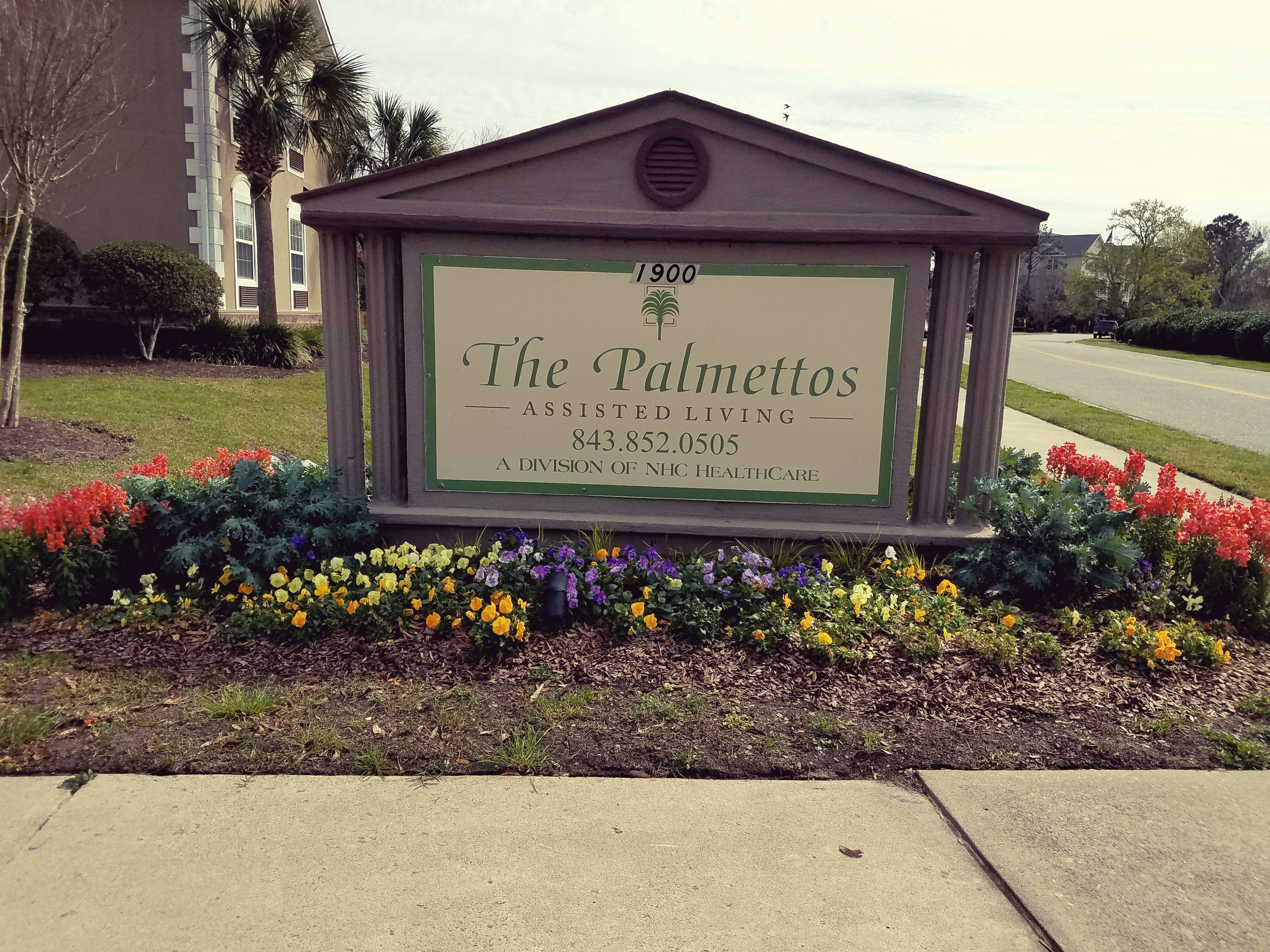 The Palmettos of Charleston community photo 1
