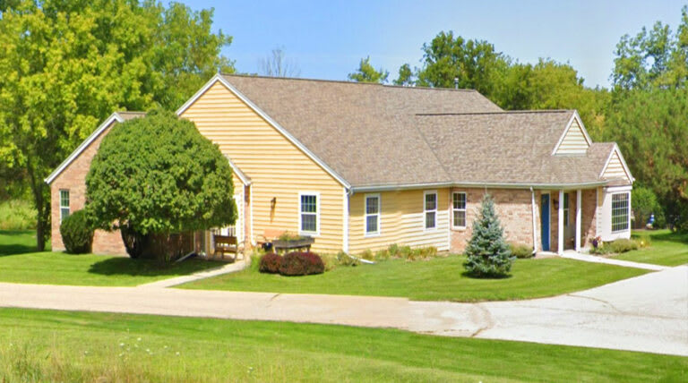 Lynnwood of Delafield community photo 1