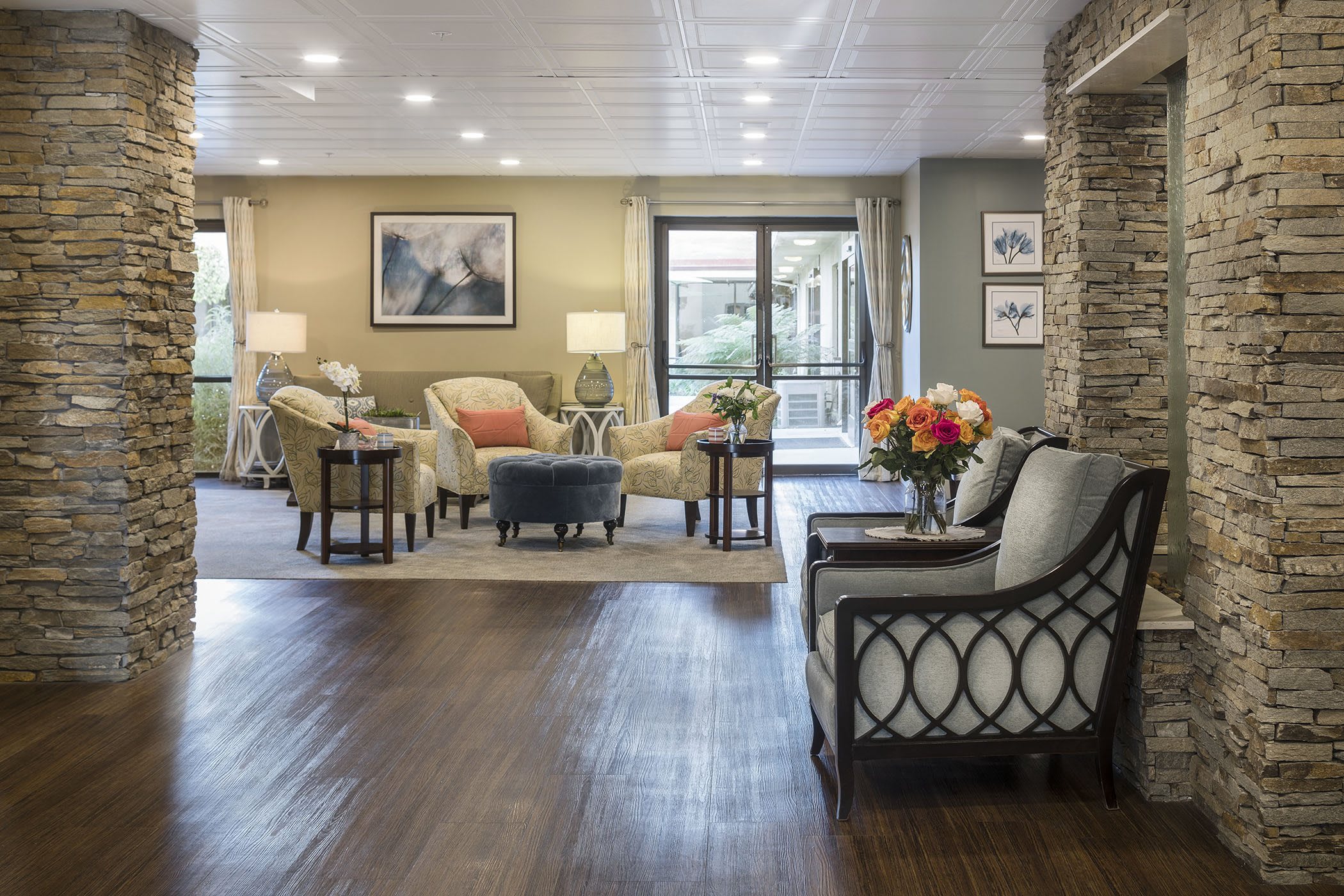 Town and Country Manor community photo 1