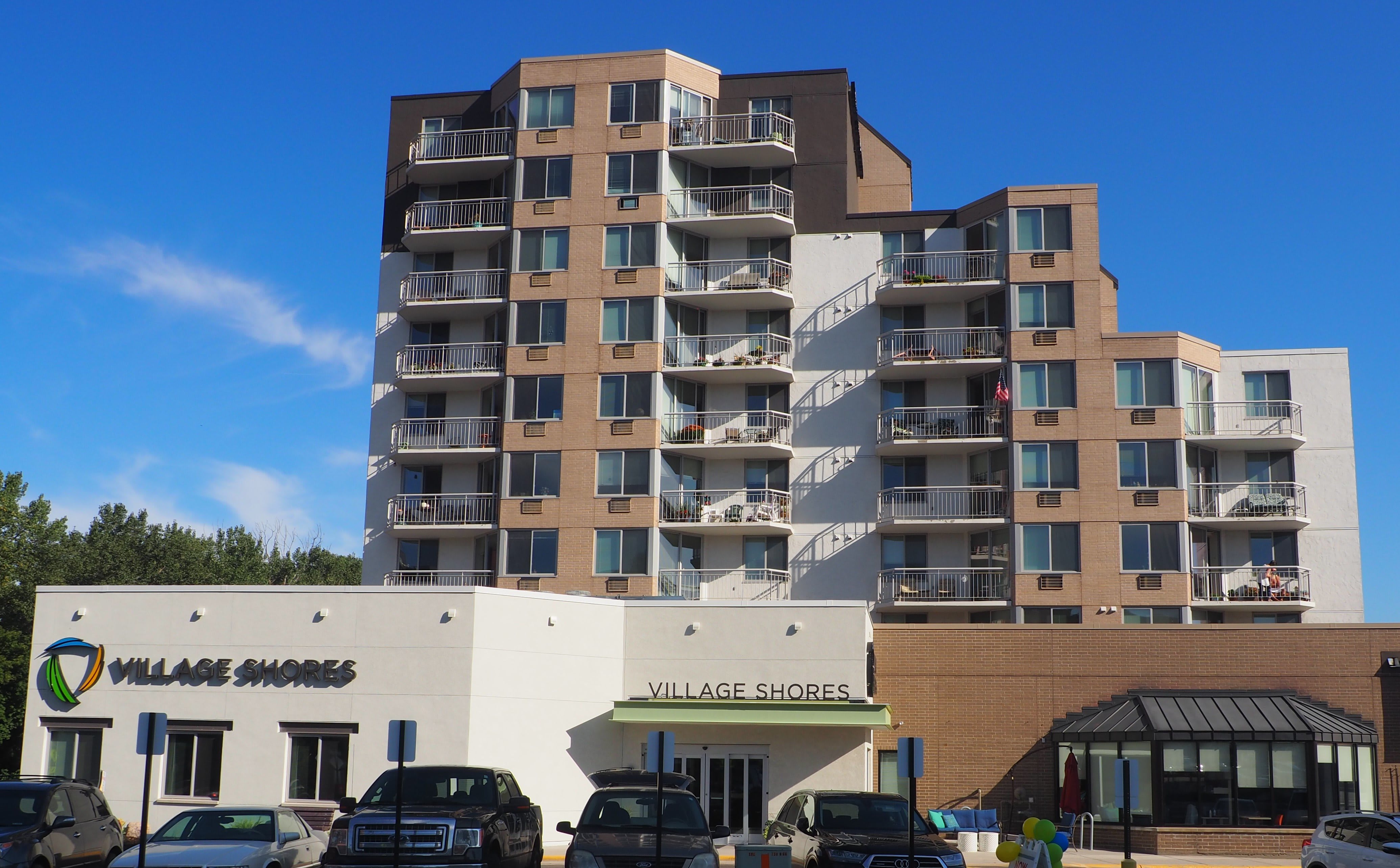 Village Shores community photo 1