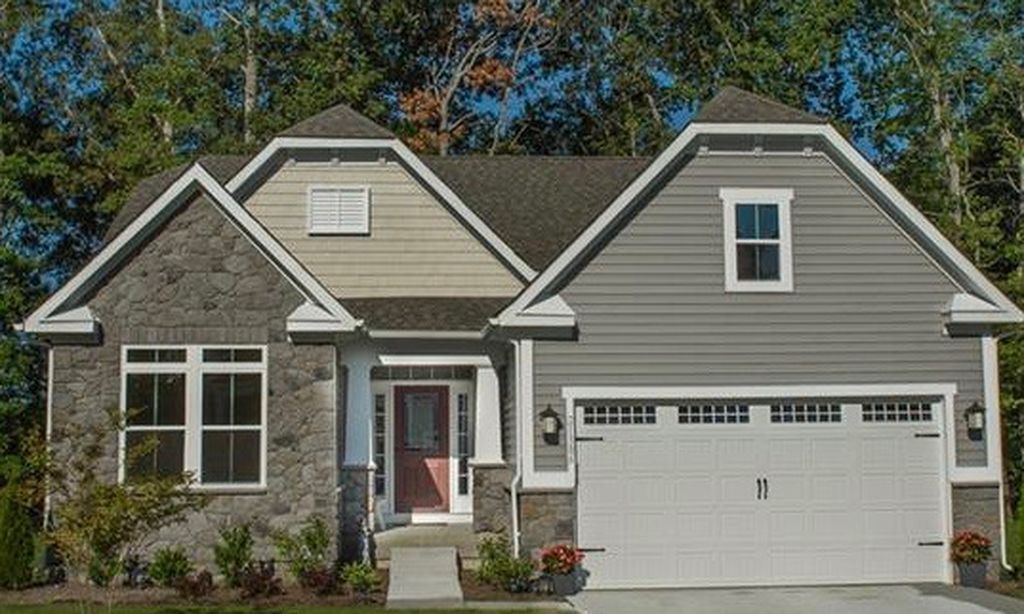 Silver Woods community photo 1