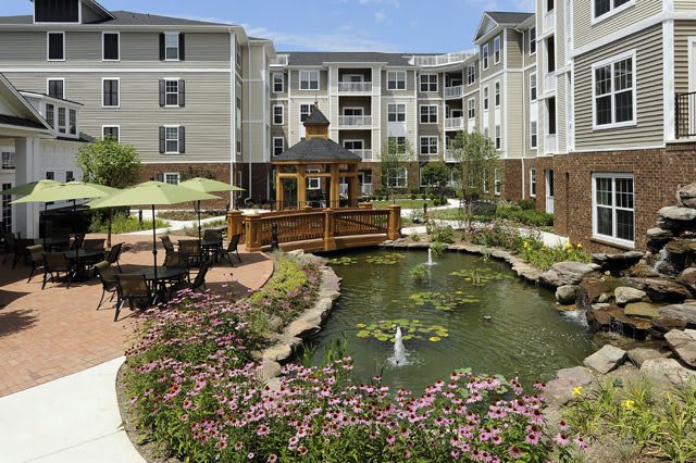 Regency Crest community photo 1