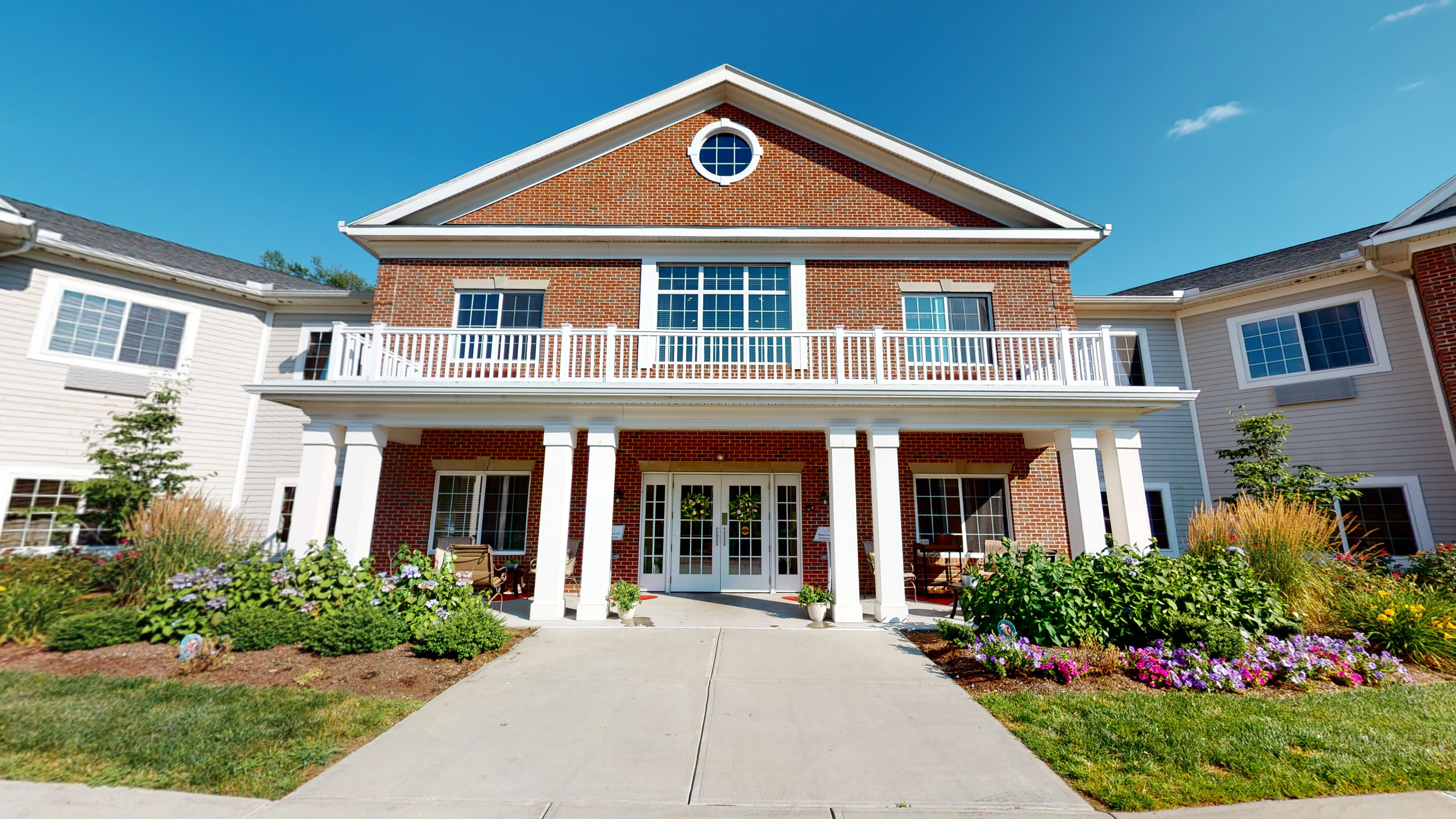 The Enclave of Franklin Assisted Living and Memory Care Community community photo 2