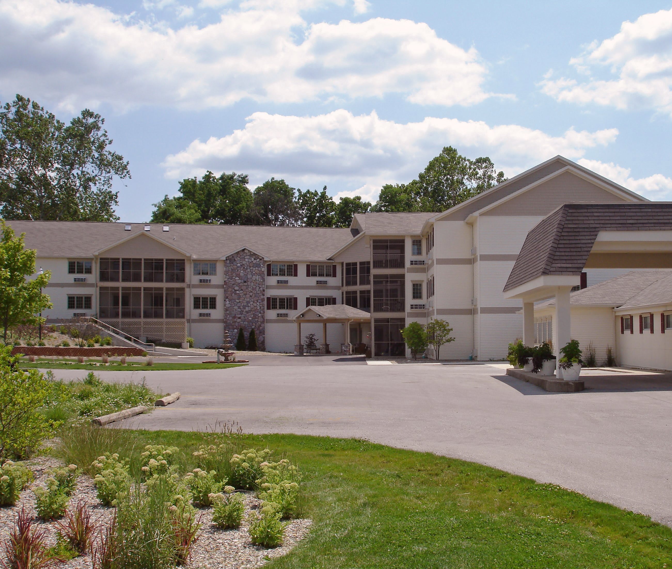 Miller's Senior Living Community-Mooresville community photo 1
