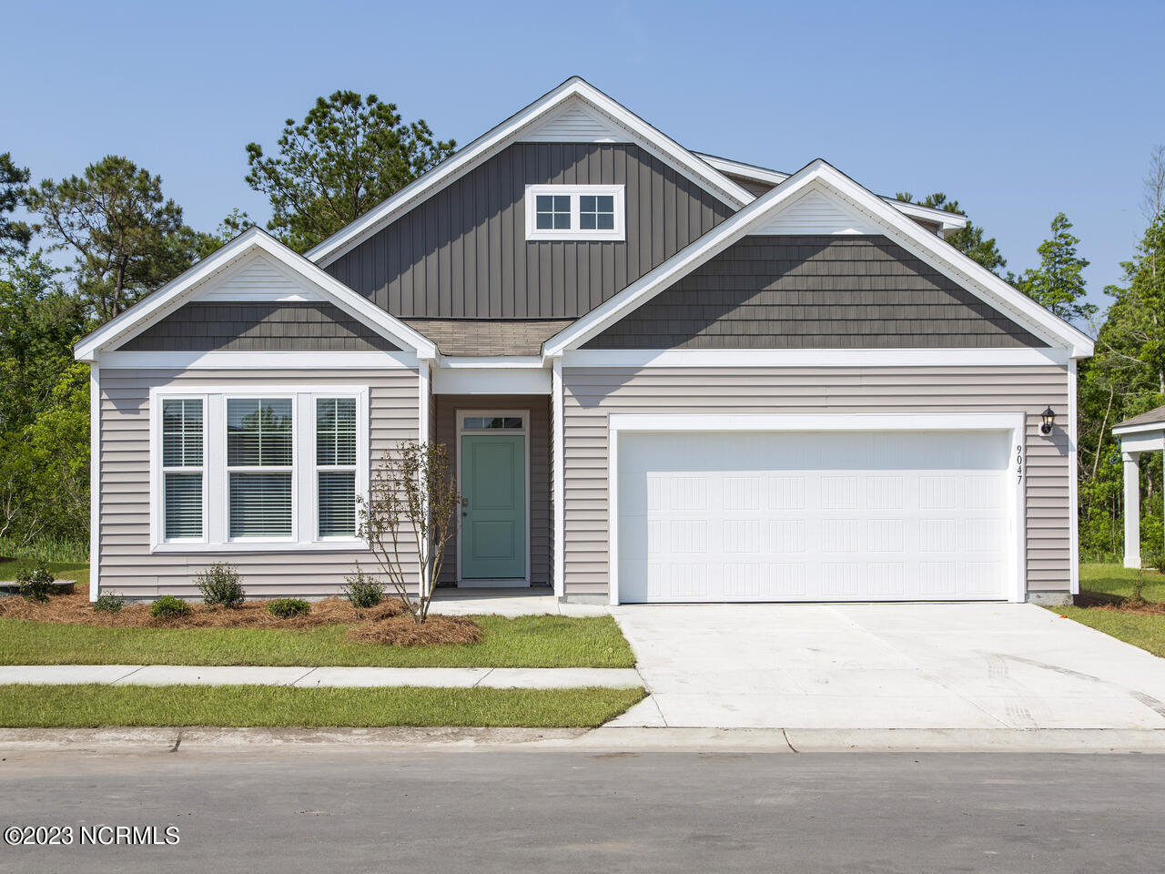 Avalon community photo 1
