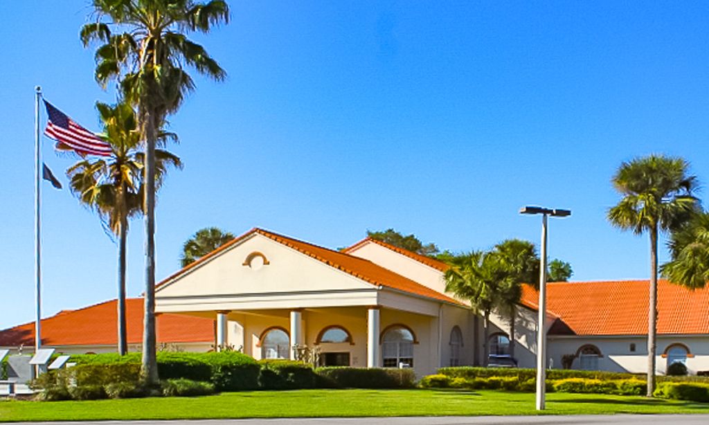 Spruce Creek South community photo 1
