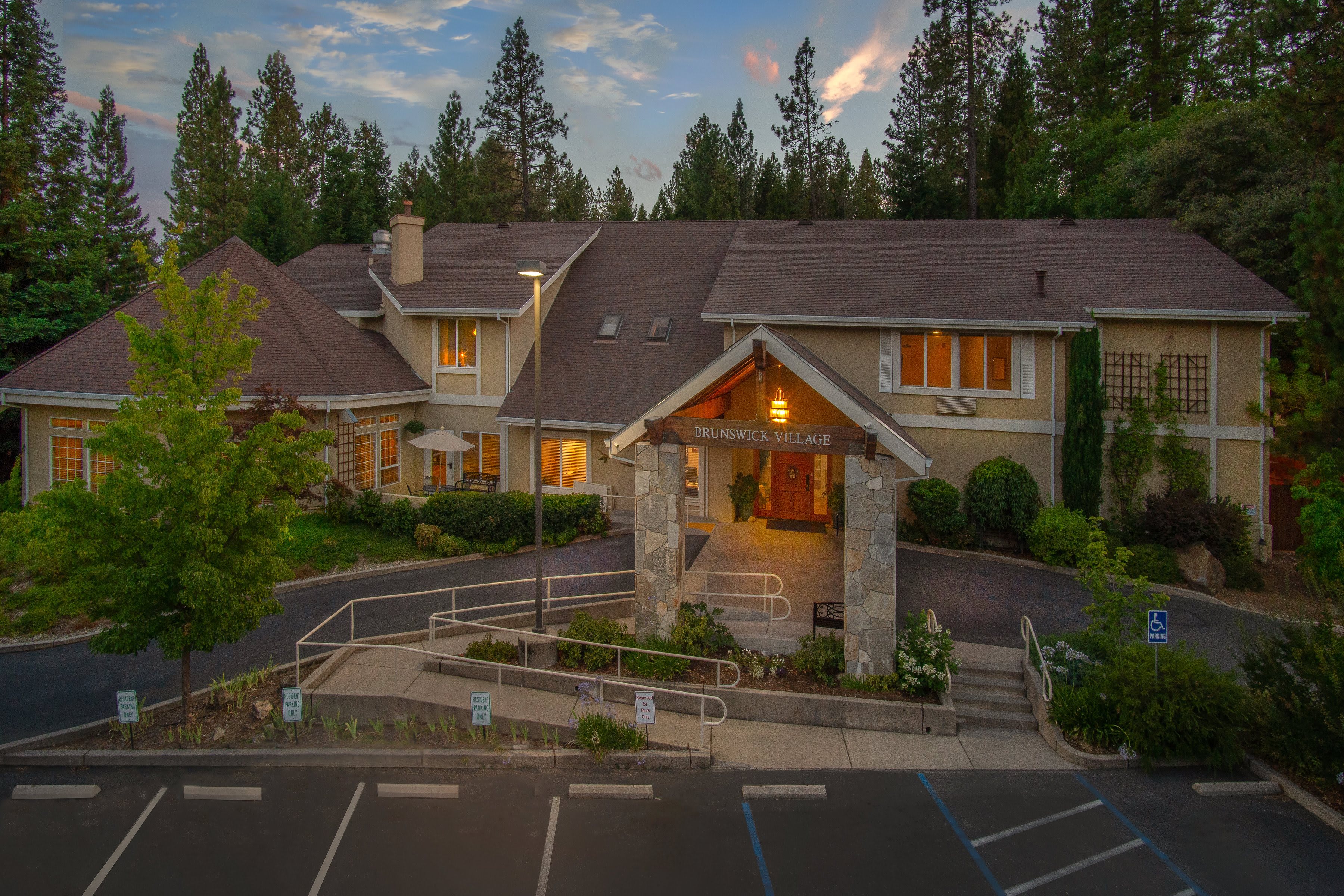 Brunswick Village Assisted Living community photo 1