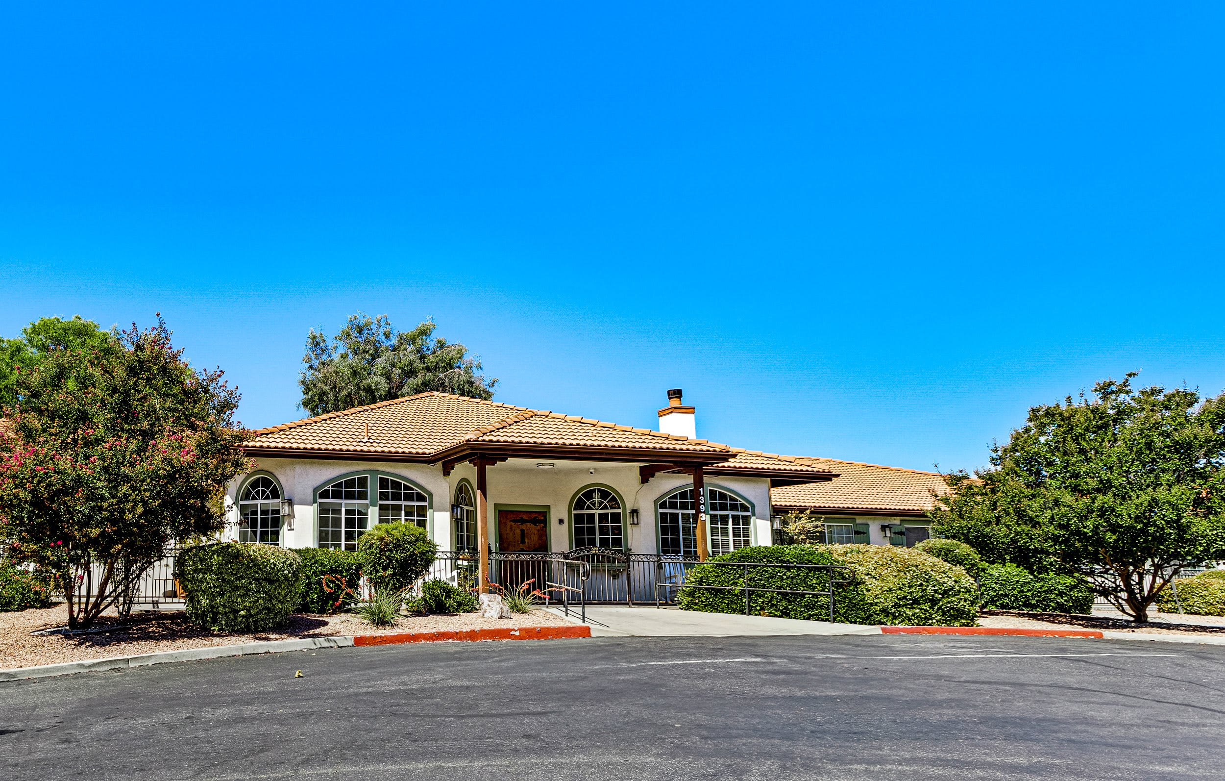 Buena Vista Assisted Living community photo 1