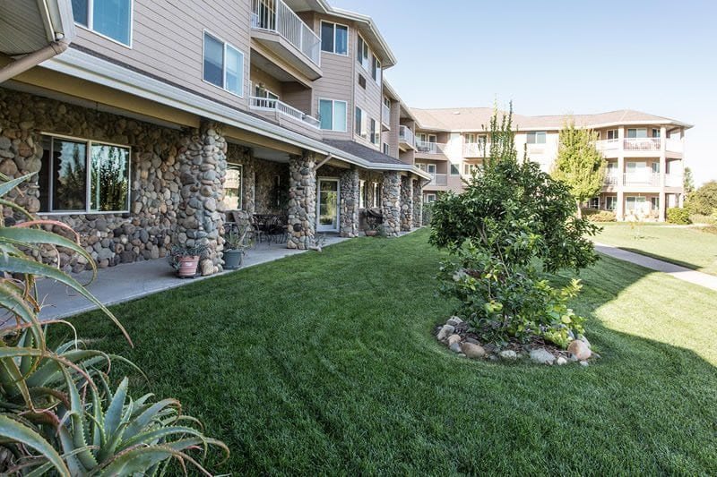 Creekside Oaks Retirement Community community photo 1