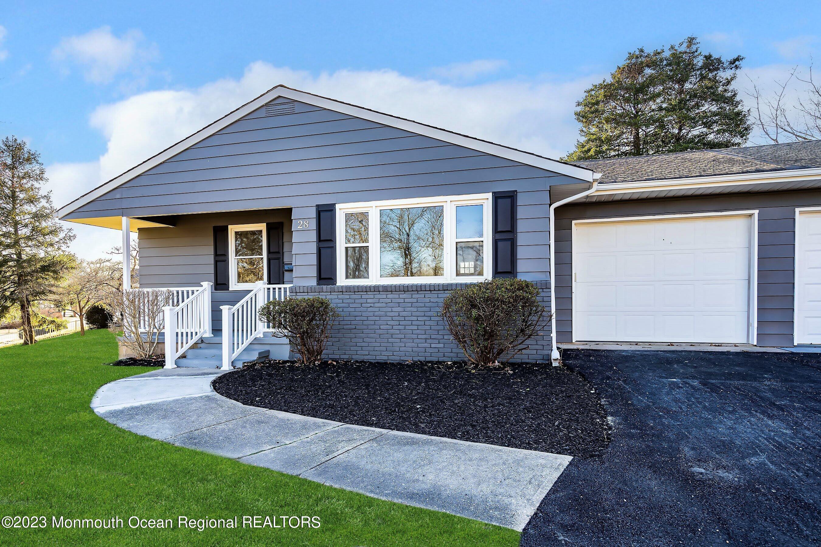 Gardens of Pleasant Plains community photo 1