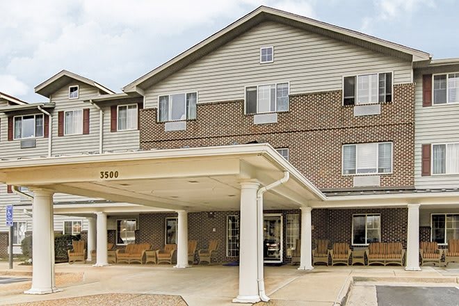 Paramount Senior Living at Fredericksburg community photo 1