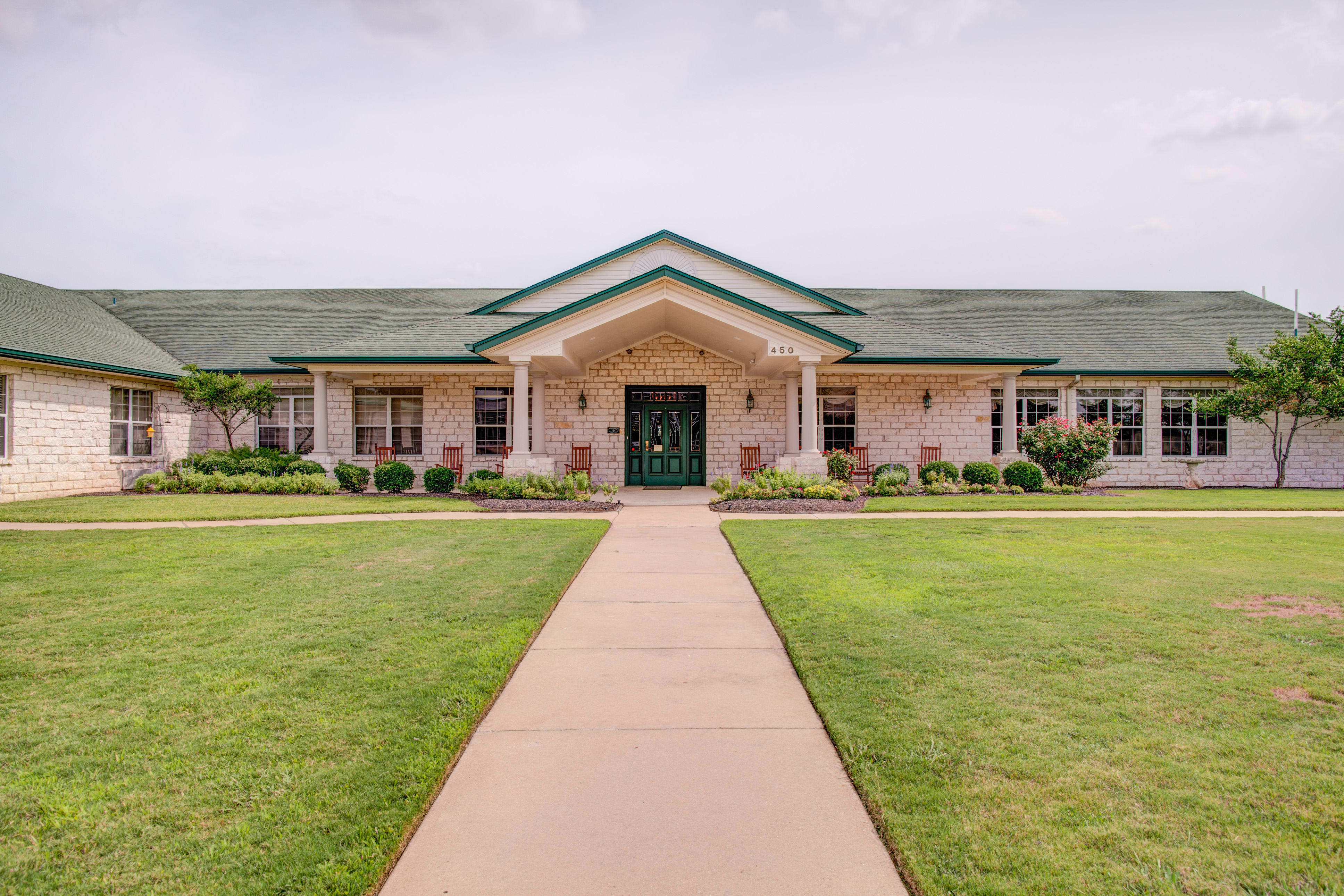 The Pointe At Cedar Park community photo 1