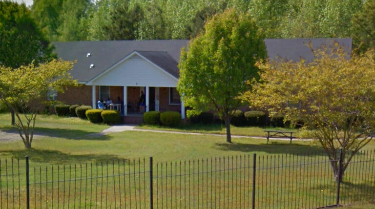 Absolute Care Assisted Living community photo 1