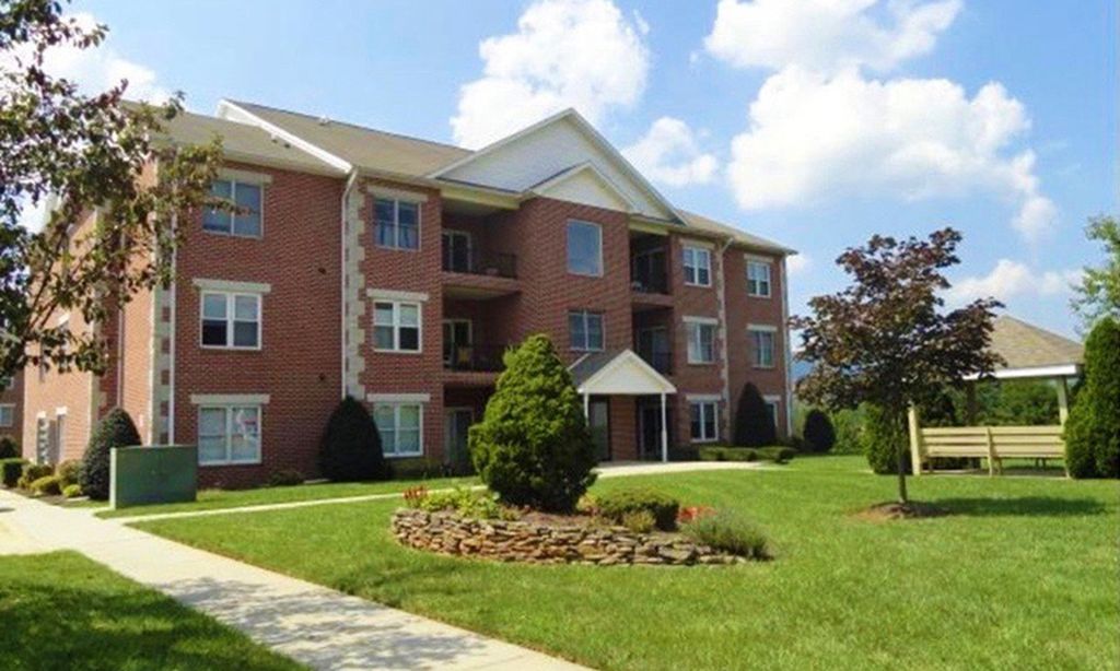Albert Courts community photo 1
