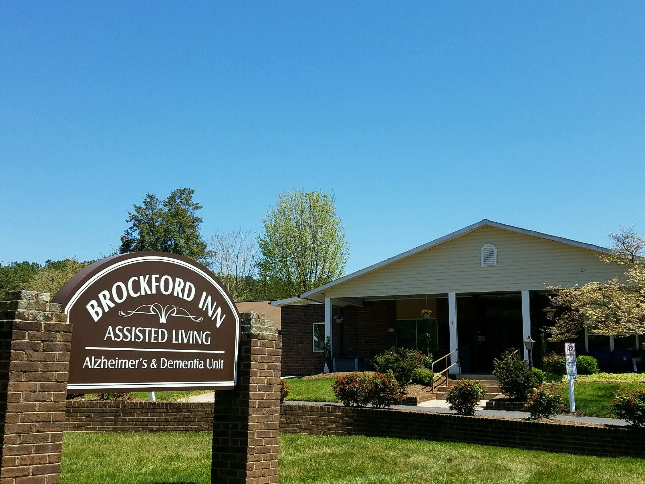 Brockford Inn Assisted Living community photo 1