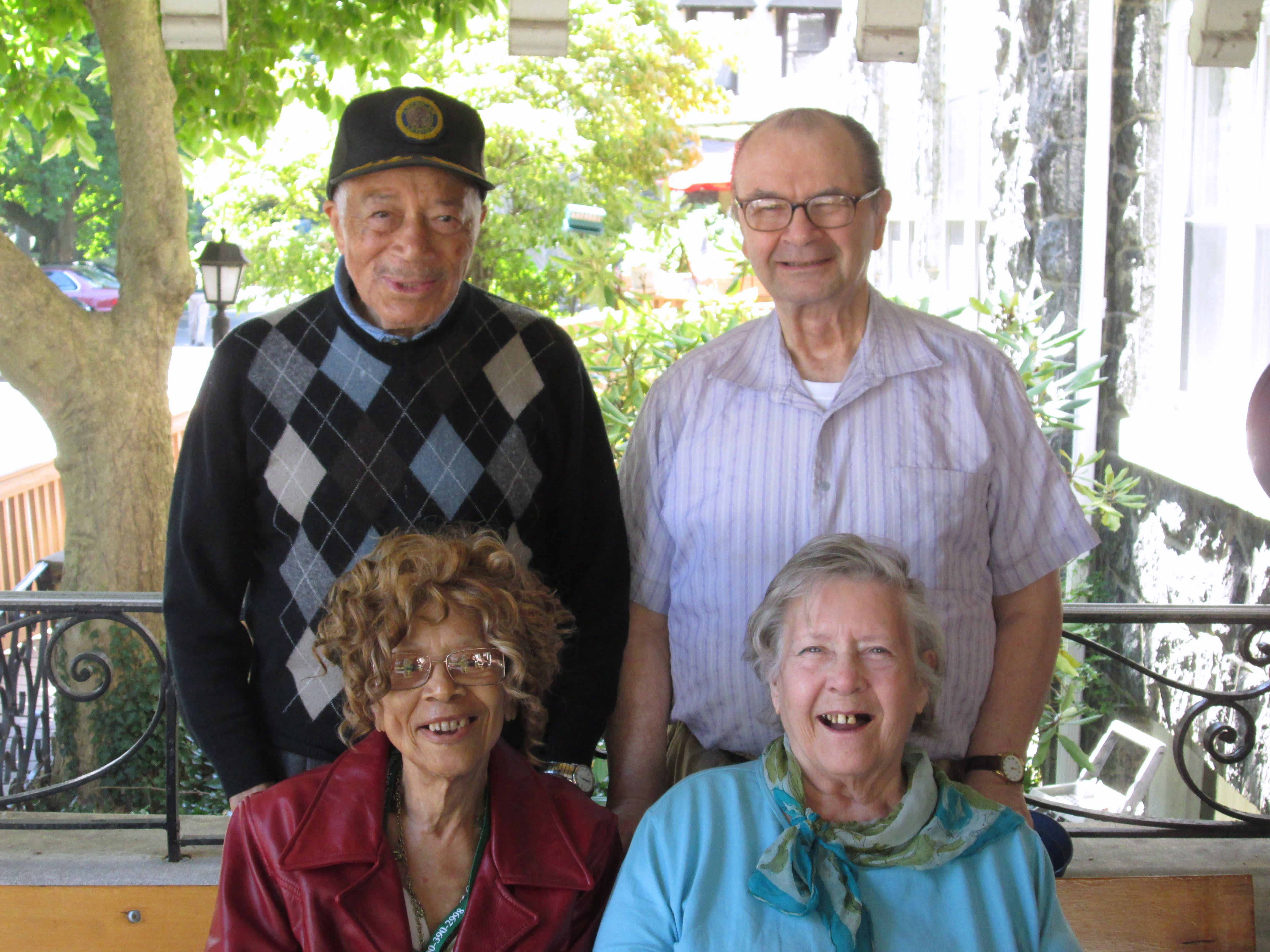 Hayes Manor Retirement Residence community photo 1