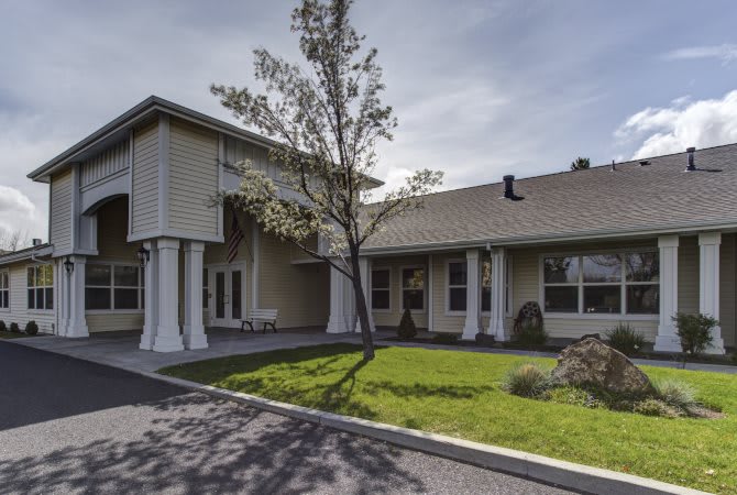 Awbrey Place community photo 1
