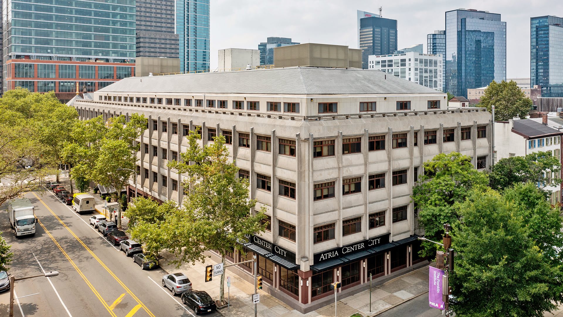 Atria Center City community photo 1