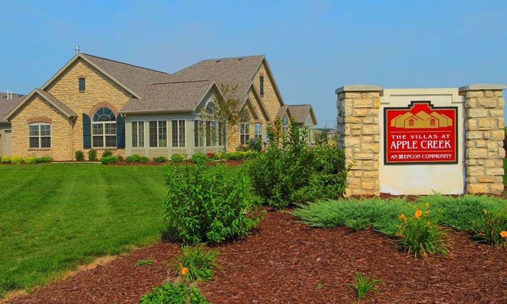 The Villas at Apple Creek community photo 1