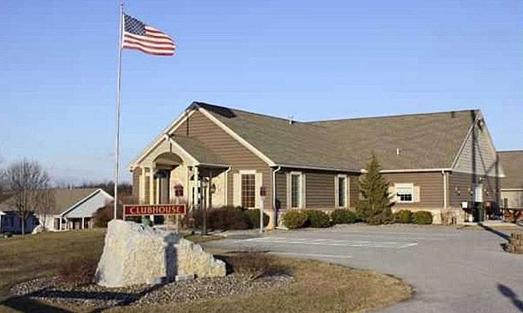 Country Manor community photo 4