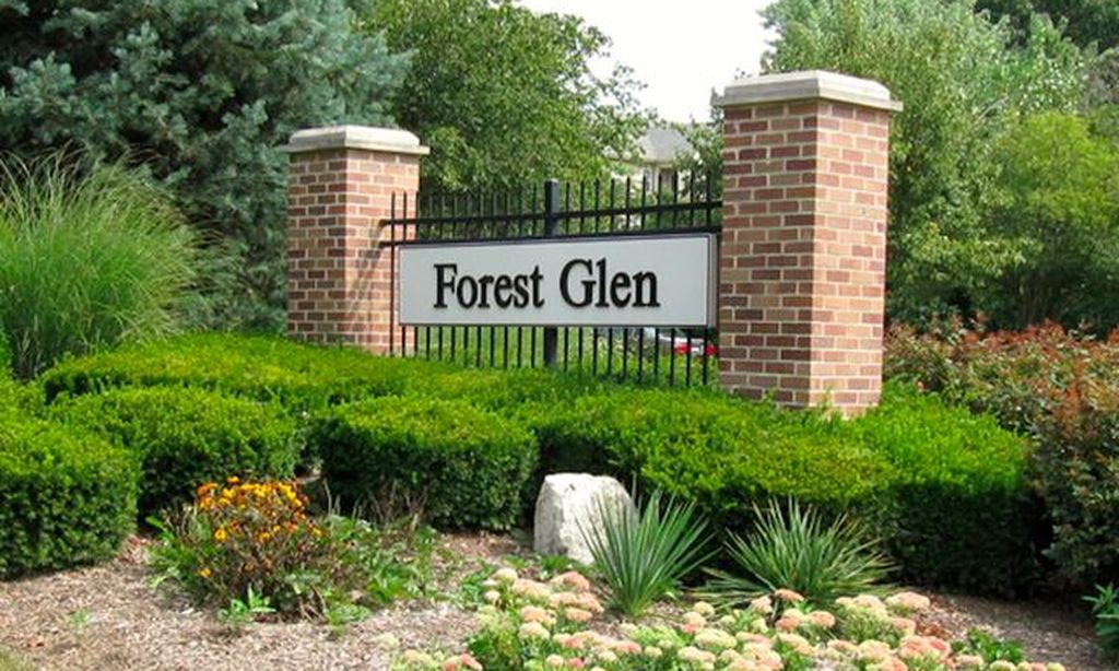 Forest Glen community photo 1