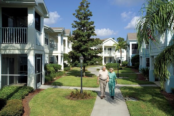 Aston Gardens at Courtyards community photo 1
