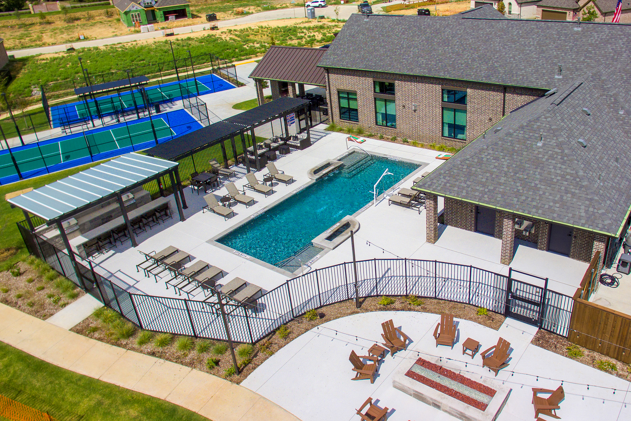 Ladera at the Reserve community photo 1