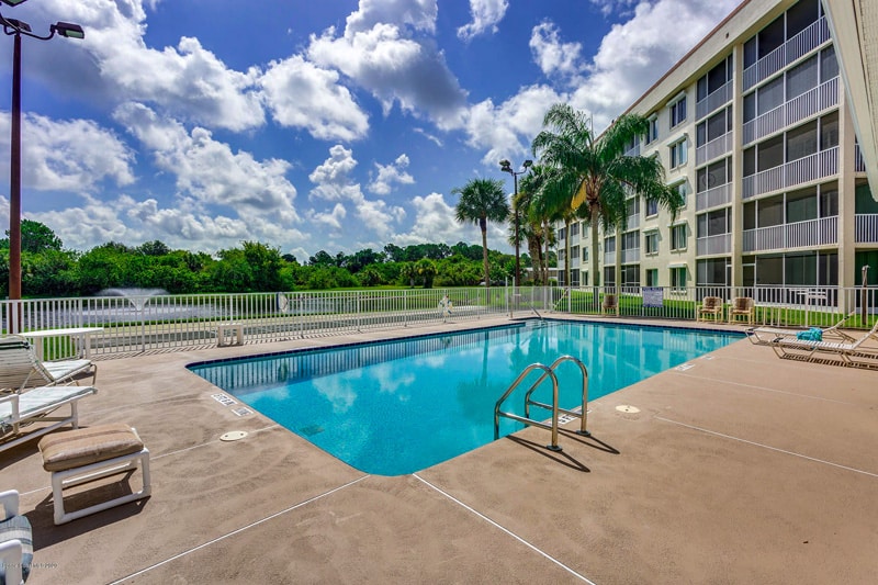 Carmel Condominium community photo 1