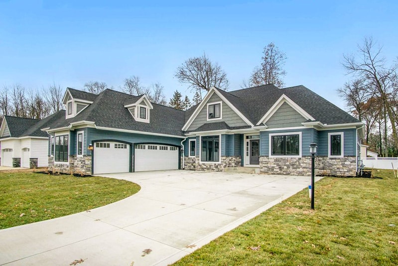 Cobblestone Square Villas community photo 1