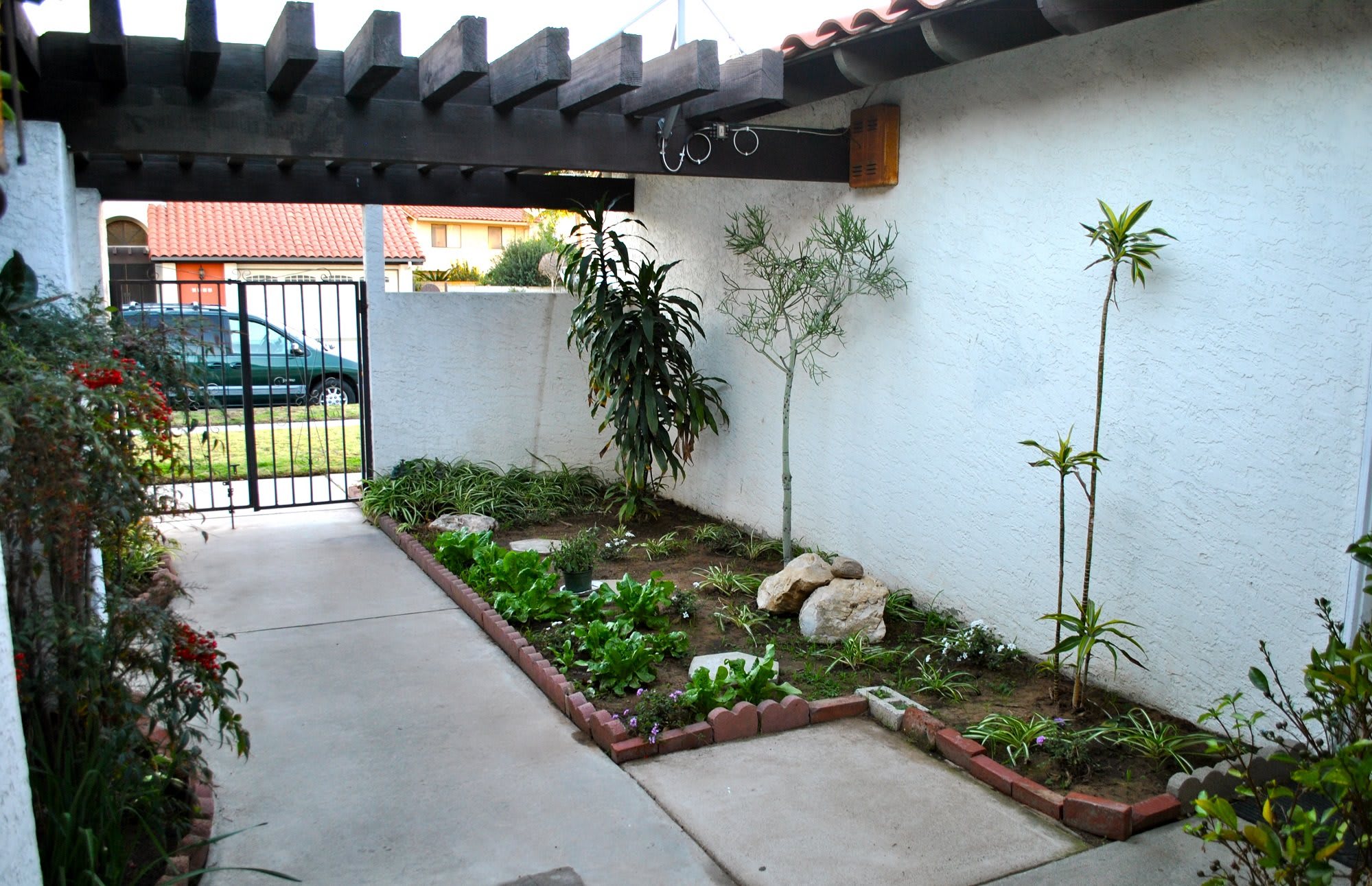 Senior Manor Care III community photo 1