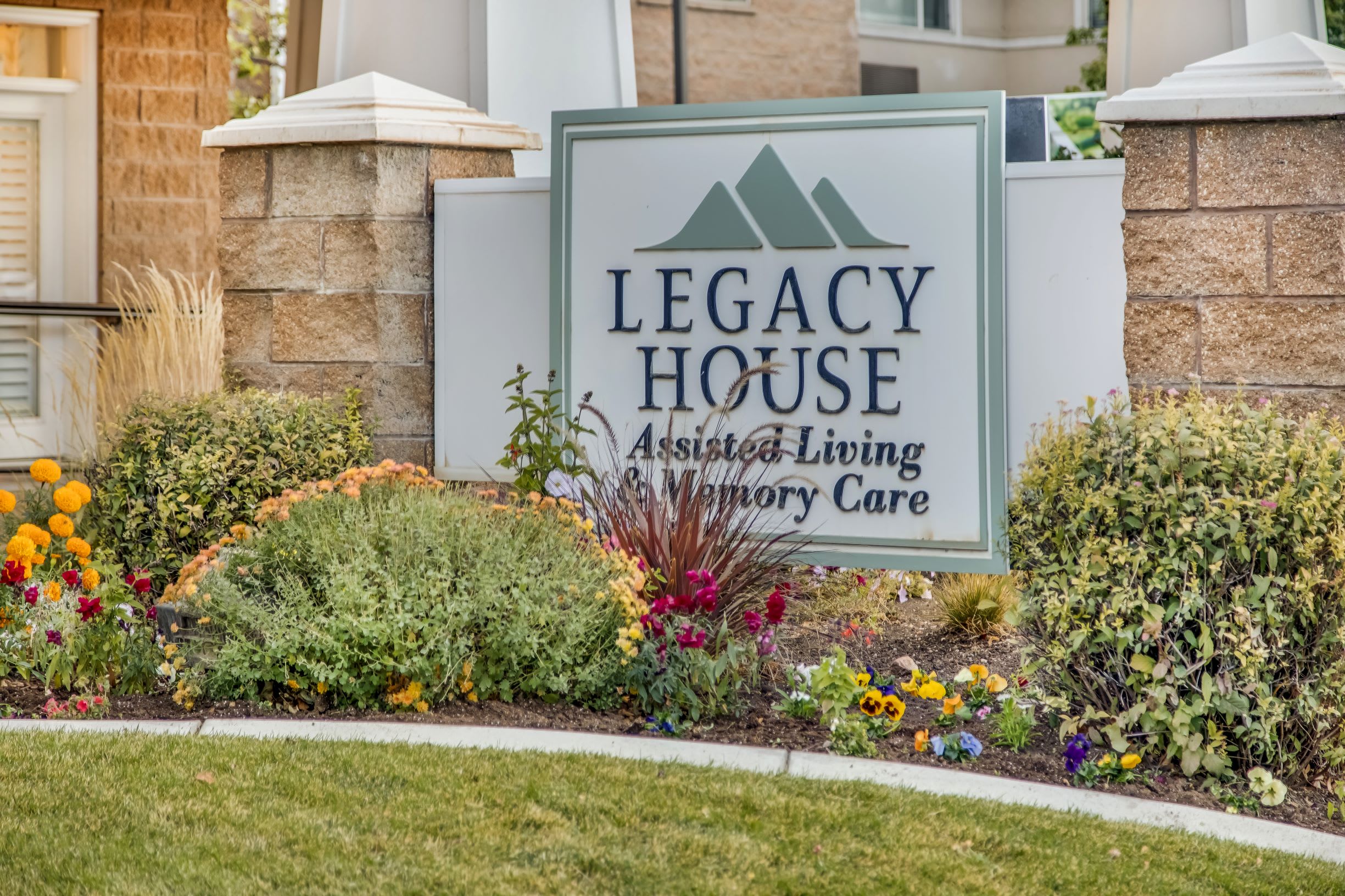 Legacy House of Bountiful community photo 1
