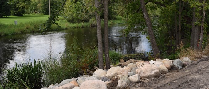 Rivers Edge Assisted Living community photo 1