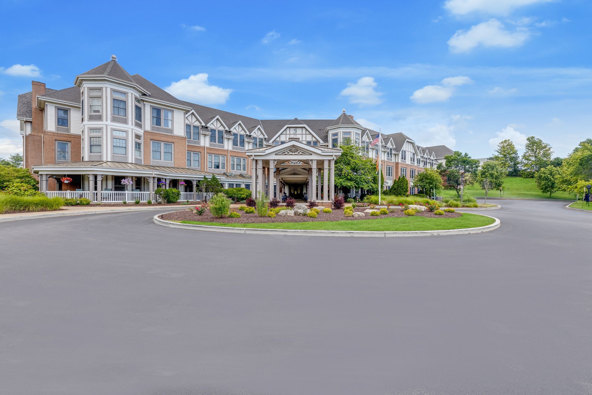 Sunrise of Des Peres community photo 1