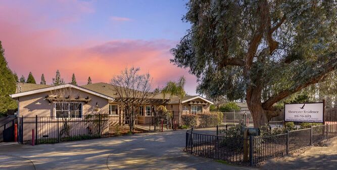 Shearwater Residence community photo 1