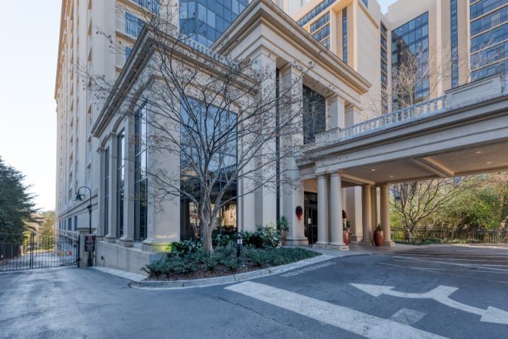 Renaissance on Peachtree community photo 1