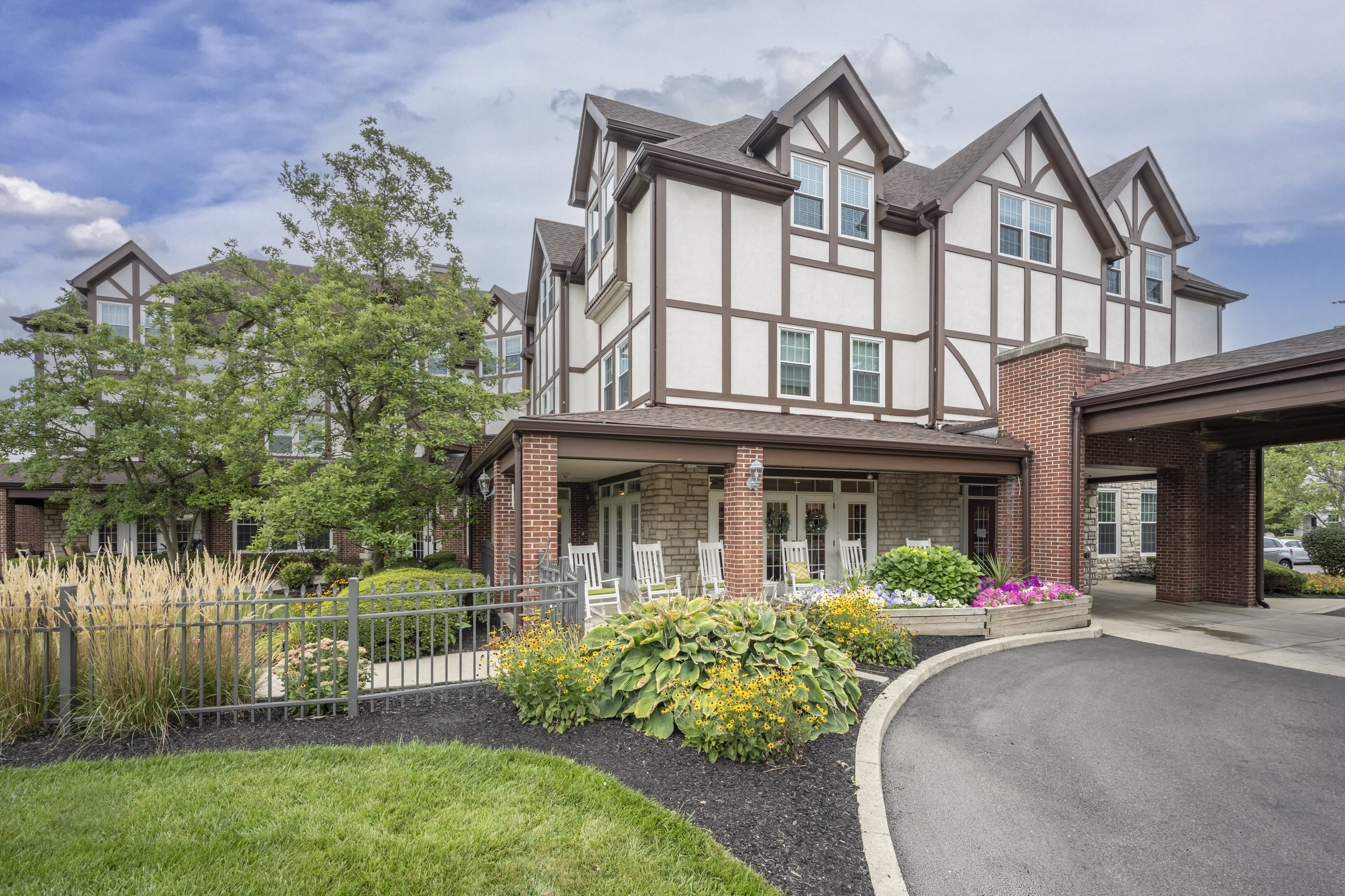 Brookdale Oakwood (Offering HealthPlus) community photo 1