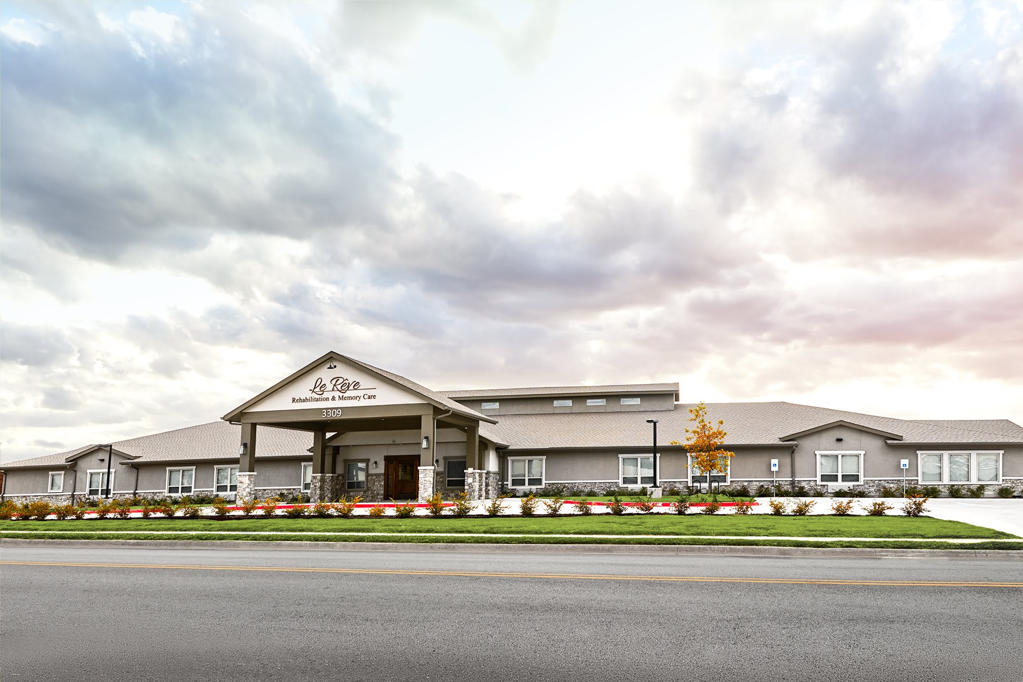 Le Reve Assisted Living and Memory Care community photo 1