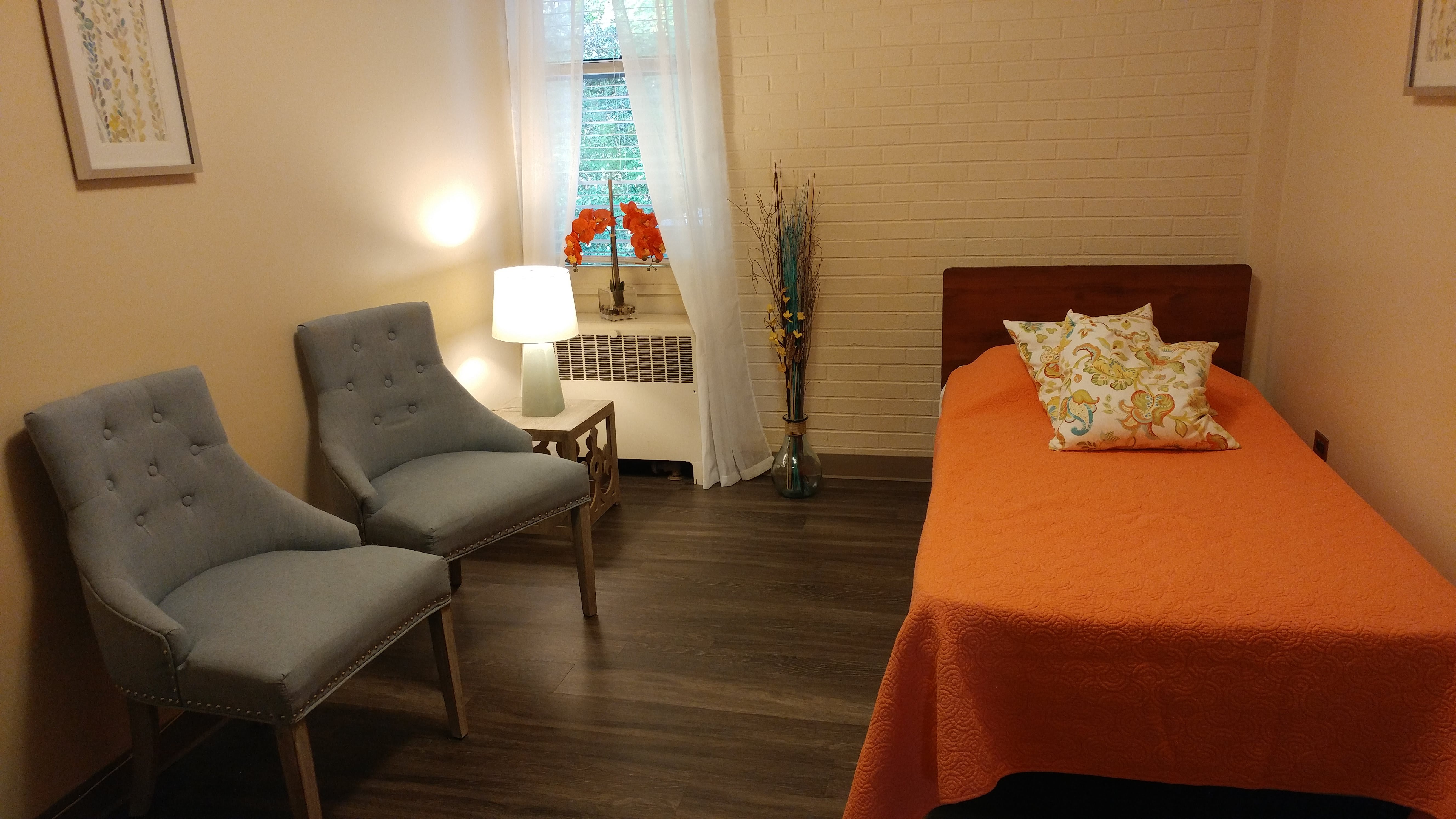 Reward Senior Care of Turtle Creek community photo 1