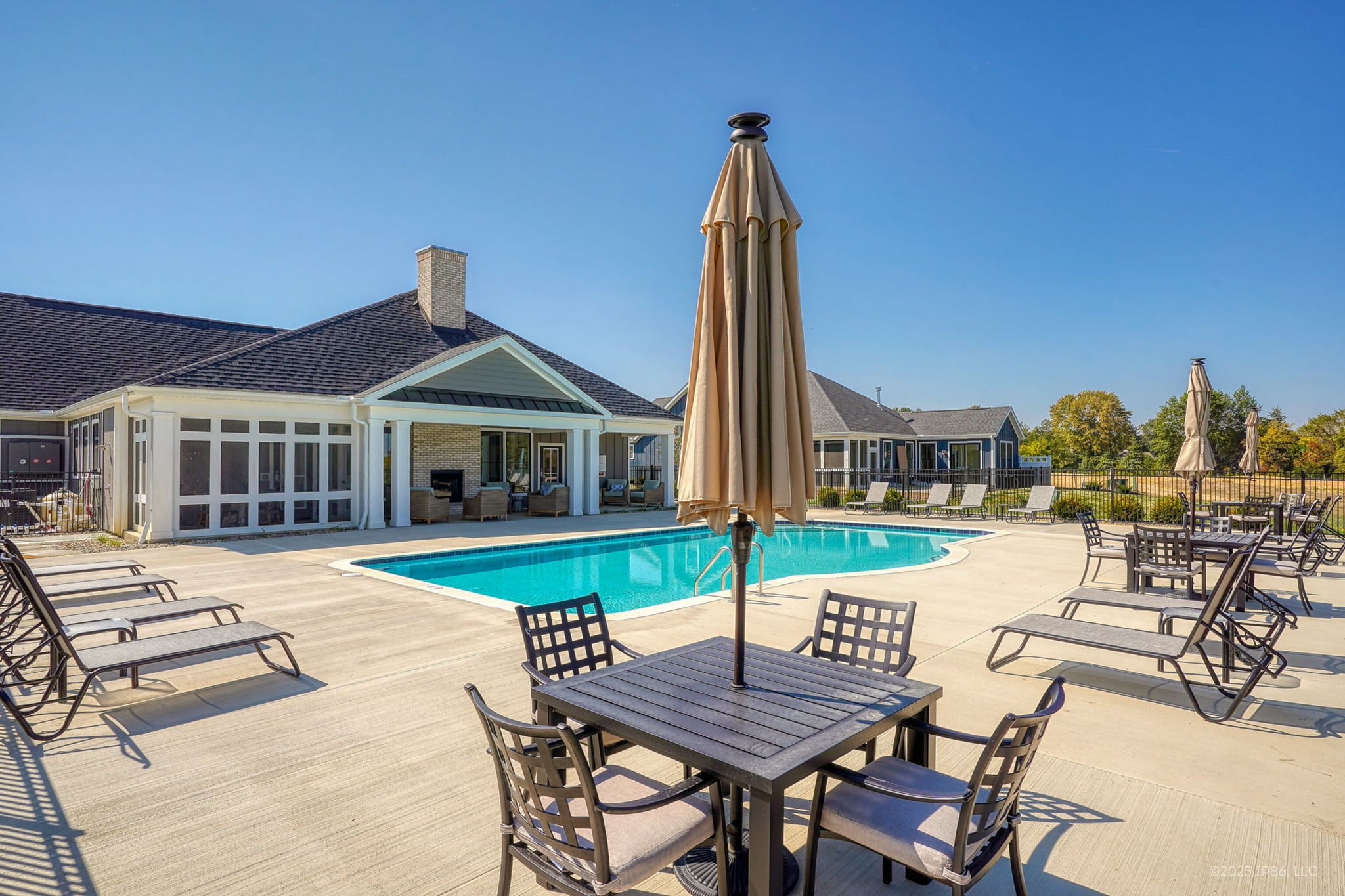 The Courtyards at White Oaks - Plain City, Ohio community photo 1