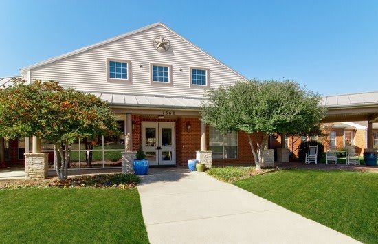 The Waterford on Cooper community photo 1