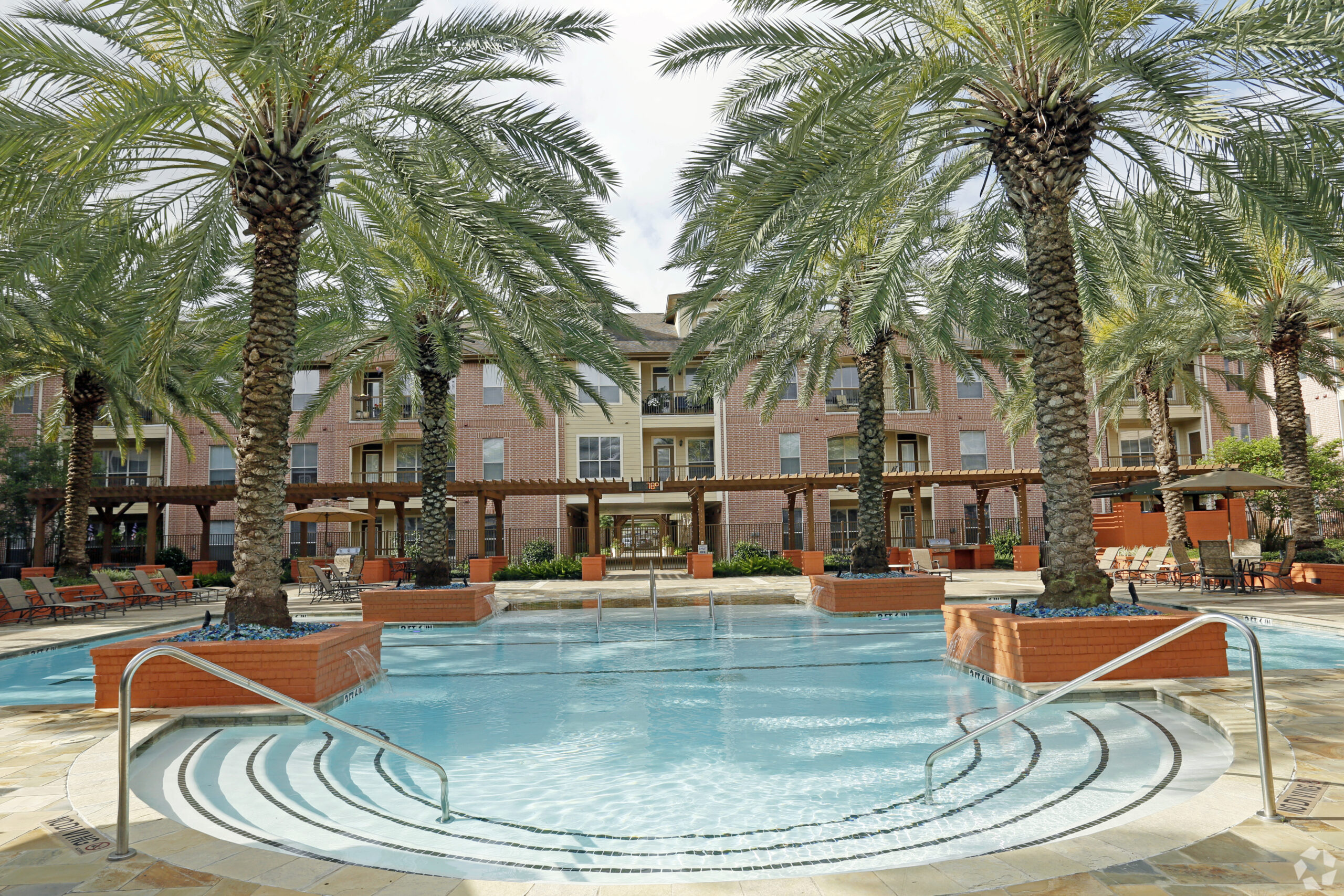 Elate Royal Oaks community photo 1