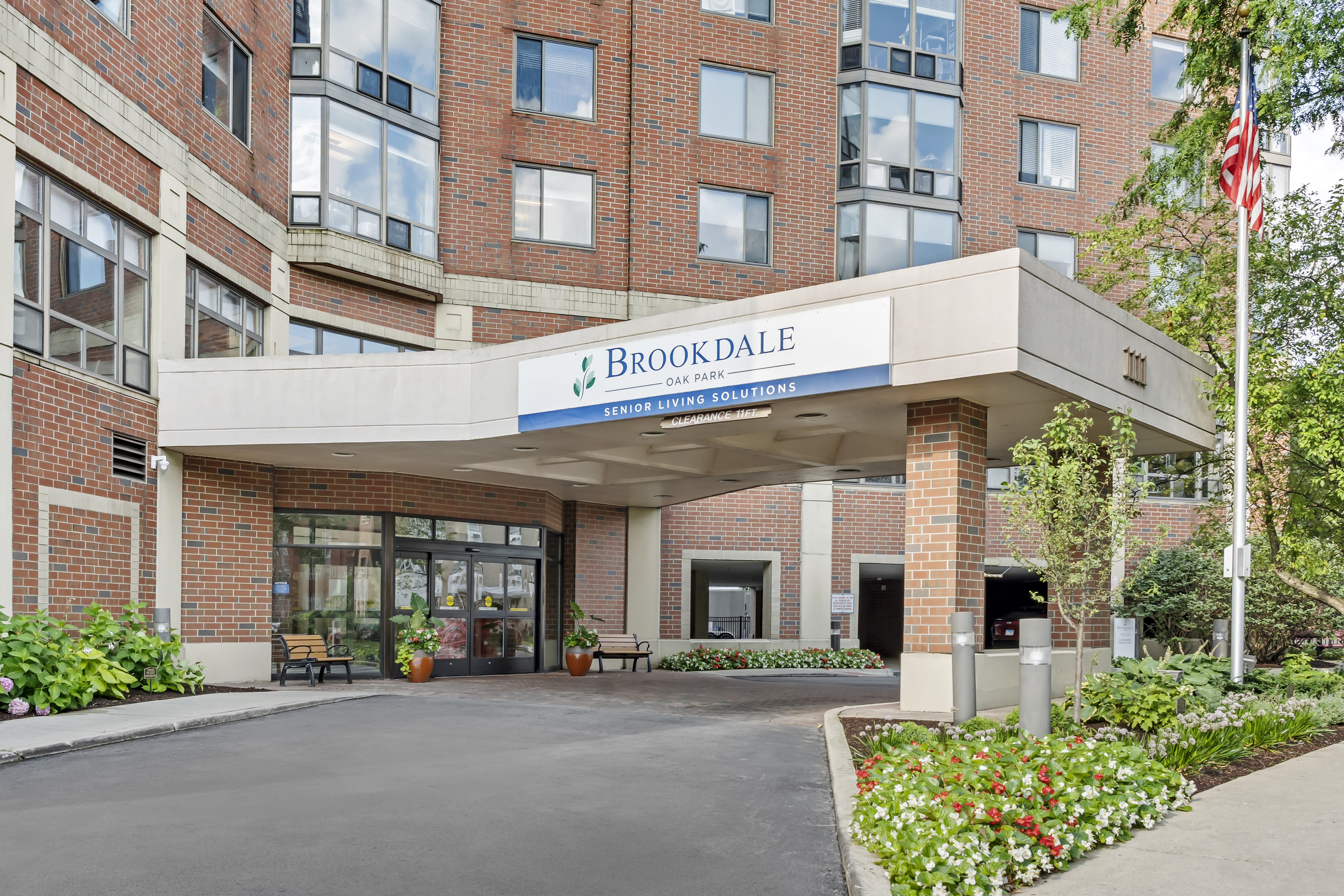 Brookdale Oak Park community photo 1