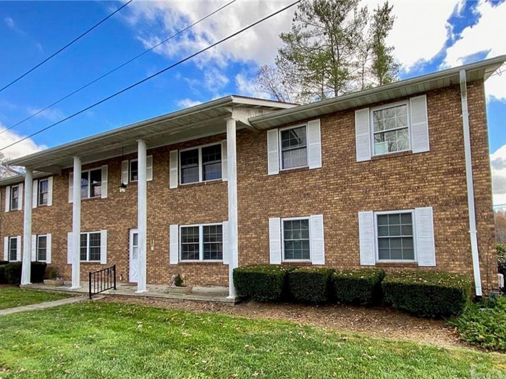 Brookside Manor community photo 1